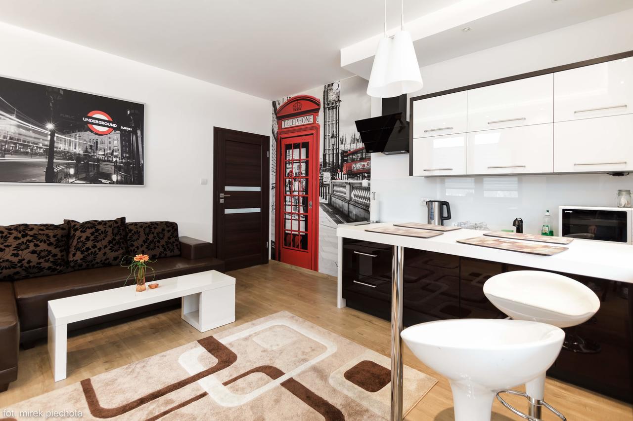 P&O Serviced Apartments Fabryczna ワルシャワ エクステリア 写真
