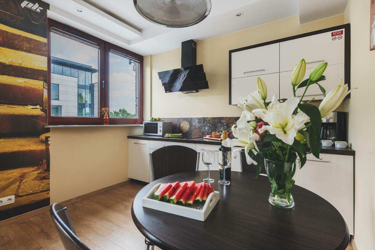 P&O Serviced Apartments Fabryczna ワルシャワ エクステリア 写真